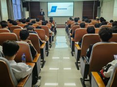 学院员代表及2023级本科生演讲会