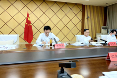 表现新兴财产融合成长的立异劣势；对配